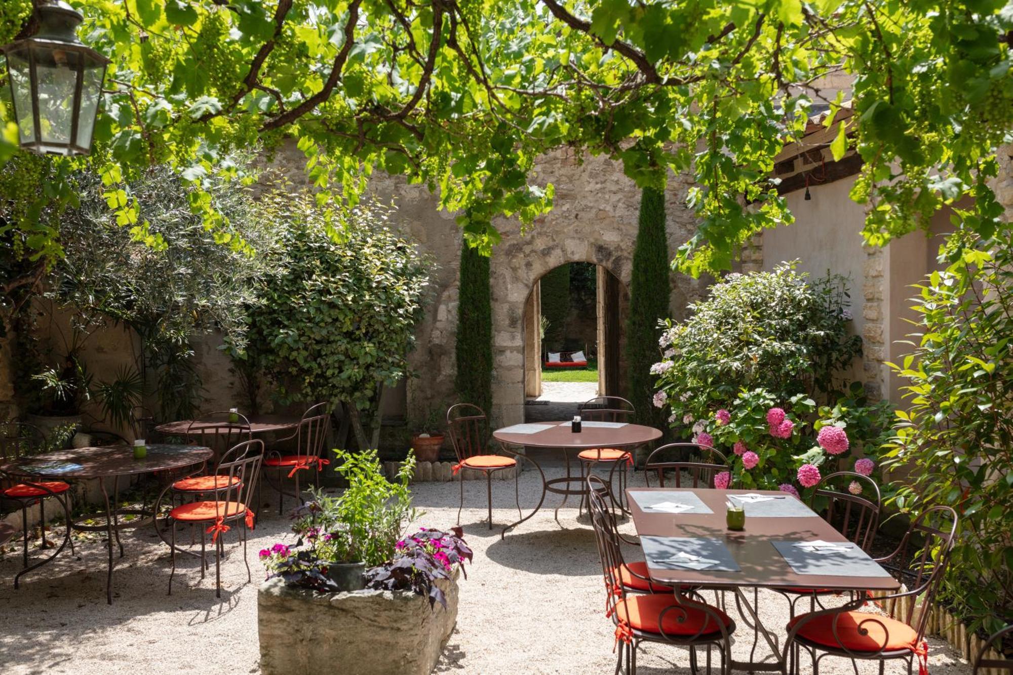 Hotel De L'Atelier Villeneuve-lès-Avignon Exterior foto
