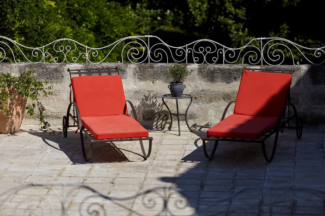Hotel De L'Atelier Villeneuve-lès-Avignon Exterior foto