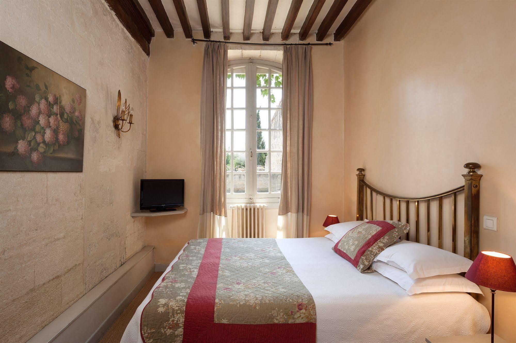 Hotel De L'Atelier Villeneuve-lès-Avignon Exterior foto