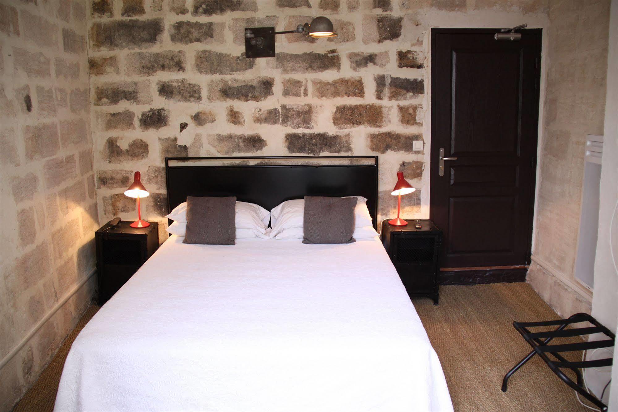 Hotel De L'Atelier Villeneuve-lès-Avignon Exterior foto