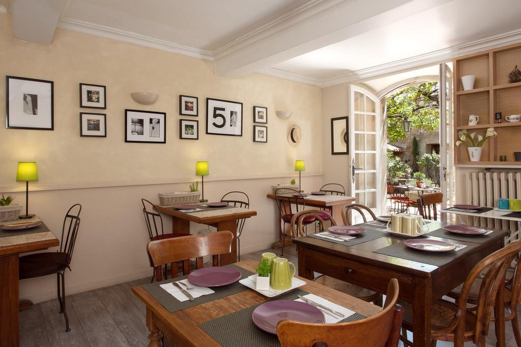 Hotel De L'Atelier Villeneuve-lès-Avignon Exterior foto